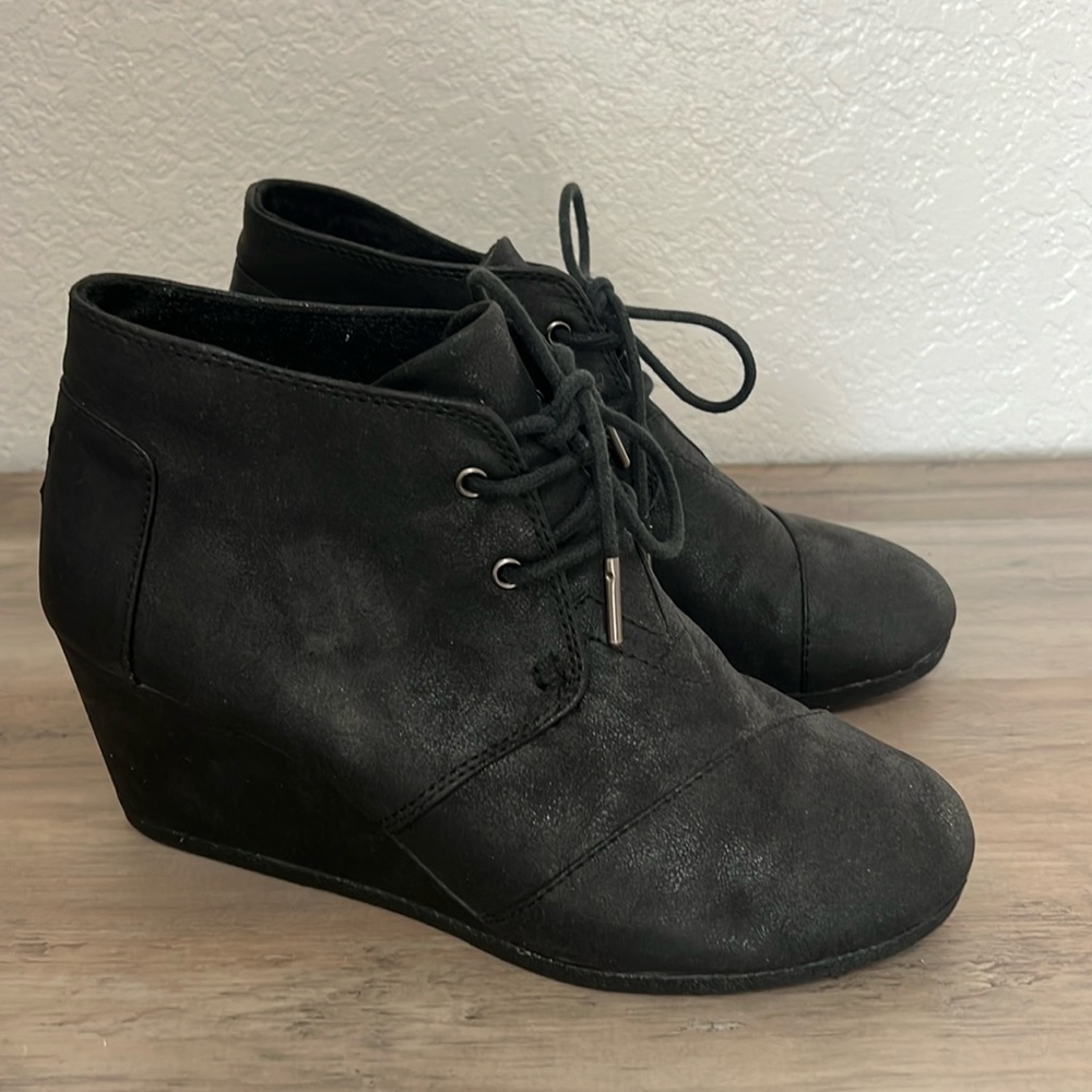 Toms Wedge Booties